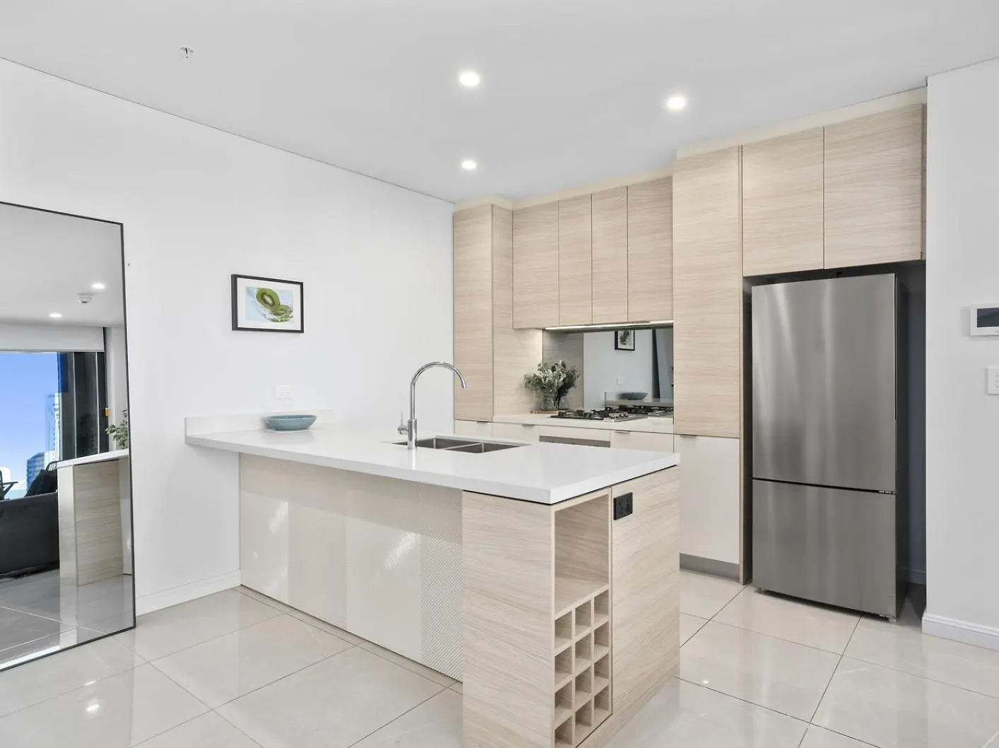 Meriton 3 Bedroom Ocean City Views Parking Gold Coast